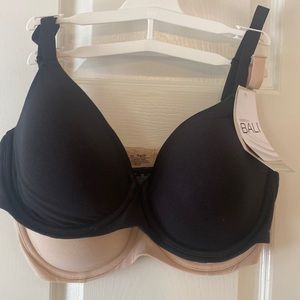 Bali underwire t-shirt bras. 38D. Brand new!